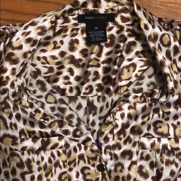 BCBGMaxazria M polyester leopard print button up - Picture 2 of 3